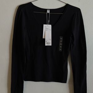 Uniqlo U 3D High Twisted Crew Neck Longsleeve